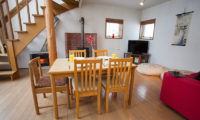Yotei Cottage Living and Dining Area with Wooden Floor | Lower Hirafu
