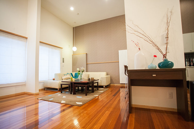 Yuki Yama Apartments Living Area with Wooden Floor | Middle Hirafu