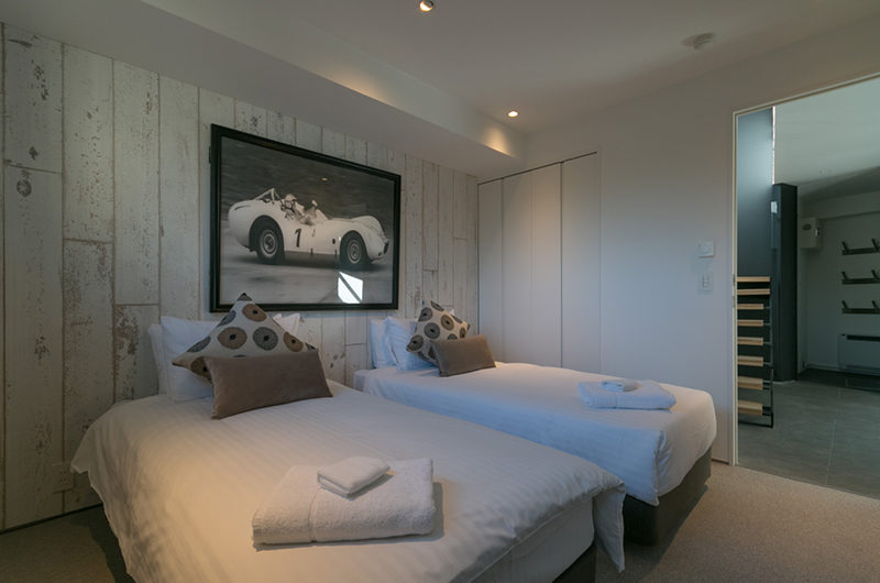 Millesime Twin Bedroom with Carpet | Lower Hirafu