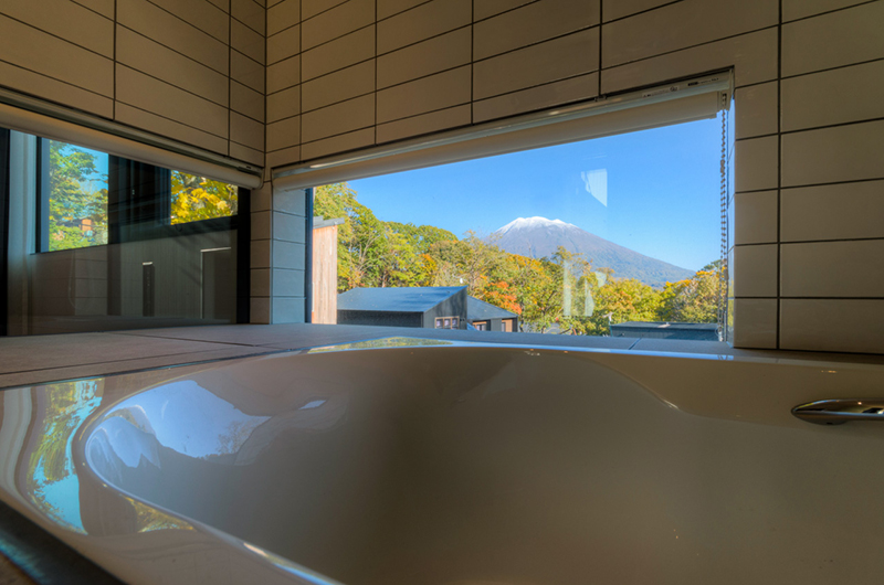 Millesime Bathtub with Mountain View | Lower Hirafu