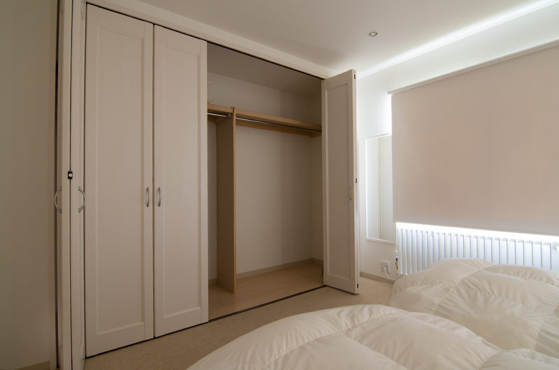 Sakura Apartments Bedroom with Wardrobe | Lower Hirafu