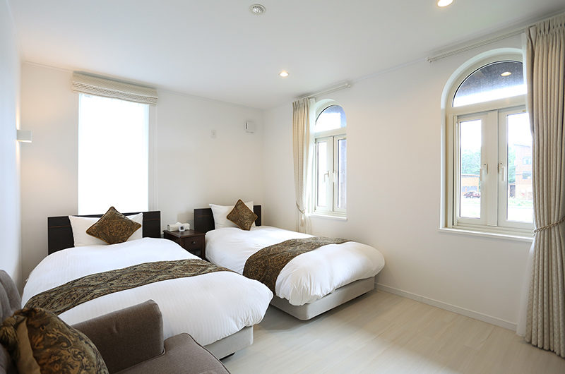 Bliss Lodging Annex Twin Bedroom | East Hirafu