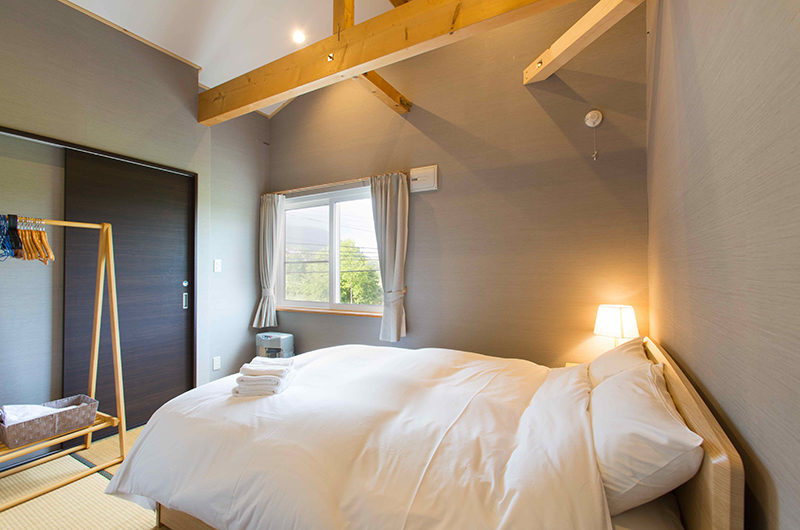 Swing Bridge House Bedroom with Japanese Mats | Higashiyama