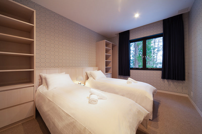 Amo 54 Twin Bedroom with Wardrobe | Upper Wadano