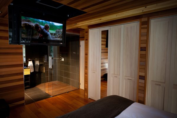 One Happo Bedroom with TV | Happo Village