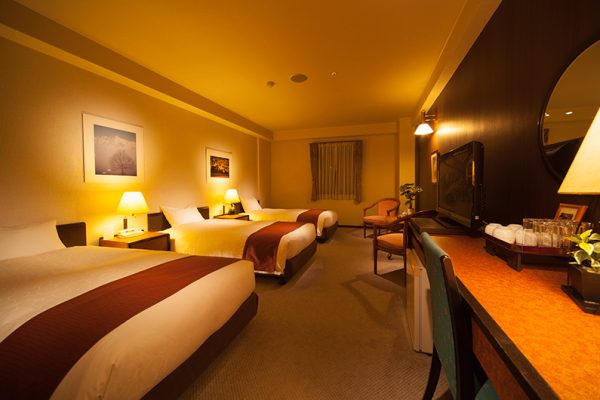 Hakuba Springs Hotel Bedroom with Triple Beds | Happo Village