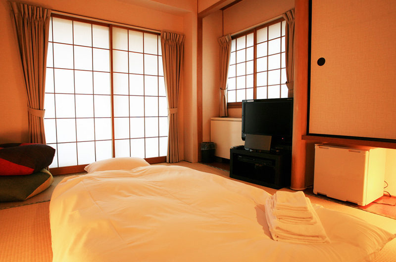 Phoenix Hotel Japanese Style Bedroom | Lower Wadano