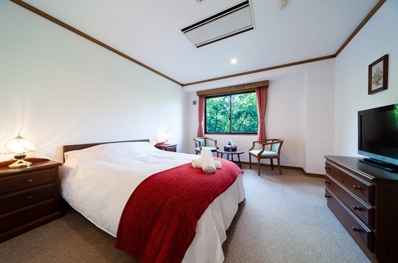Wadano Forest Hotel Bedroom with TV | Upper Wadano