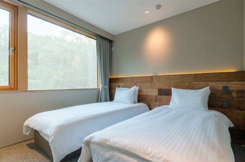 Boheme Bedroom with Twin Beds | Lower Hirafu Village