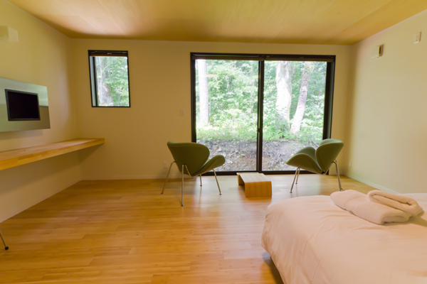 Gakuto Villas Master Bedroom with Seating Area | Hakuba Valley