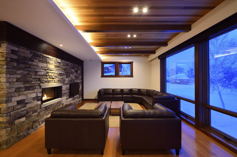 Kokoro Living Area with Wooden Floor | East Hirafu