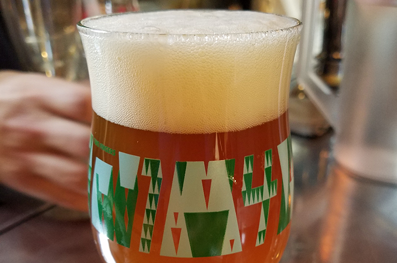 Powderlife Pale Ale on tap in Niseko today! Powderlife