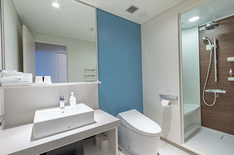 The Maples Niseko 28 Studio Room Resort Twin Bathroom | Upper Hirafu