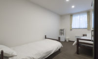 Tsumugi Lodge Twin Bedroom | West Hirafu