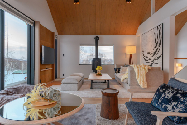 Koa Niseko Living Room with Open Floorplan | Higashiyama