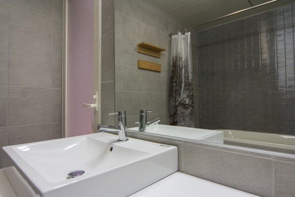Koharu Resort Hotel and Suites One Bedroom Apartment Bathroom | Upper Wadano