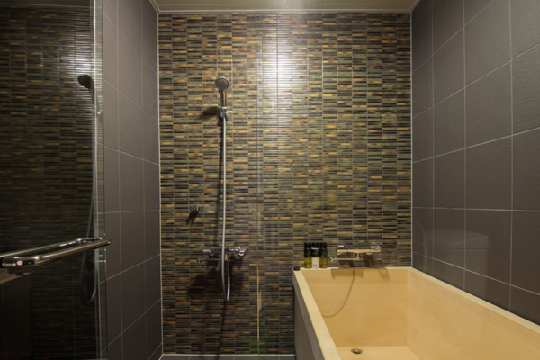 Koharu Resort Hotel and Suites Three Bedroom Penthouse Suite Bathroom with Bathtub | Upper Wadano