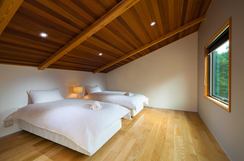 Wagaya Chalet Twin Bedroom with Wooden Floor | Happo Village