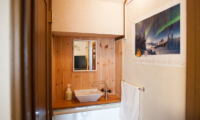 ShunRokuAn Bathroom with Mirror | Echoland