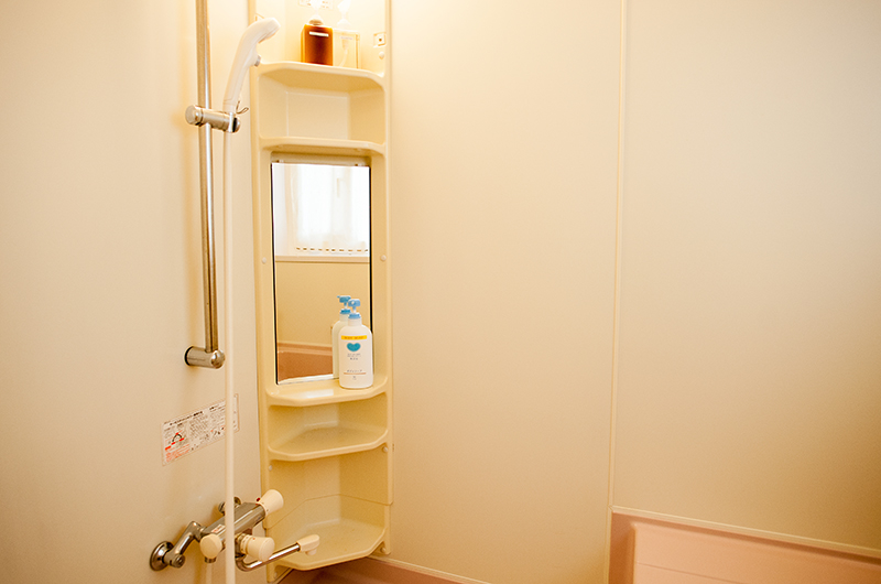 ShunRokuAn Bathroom with Shower | Echoland