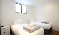 Mitsu Chalet Bedroom with Twin Beds | Hakuba