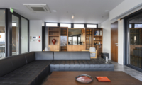 Sekka Sekka Living Room Seating Area | Middle Hirafu