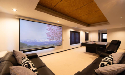 The Castle game and media room with pool table, recliner armchair, projector screen | Echoland, Hakuba